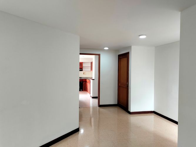 Apartamento de 2 alcobas en arriendo en El Poblado, Medellín, 80 m² · foto 14 de 16