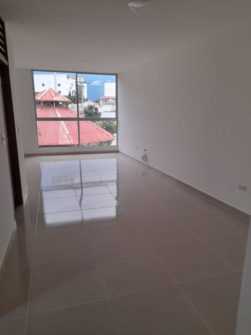 Edificio en venta en El Limonar, Cali, 1200 m² · foto 7 de 24