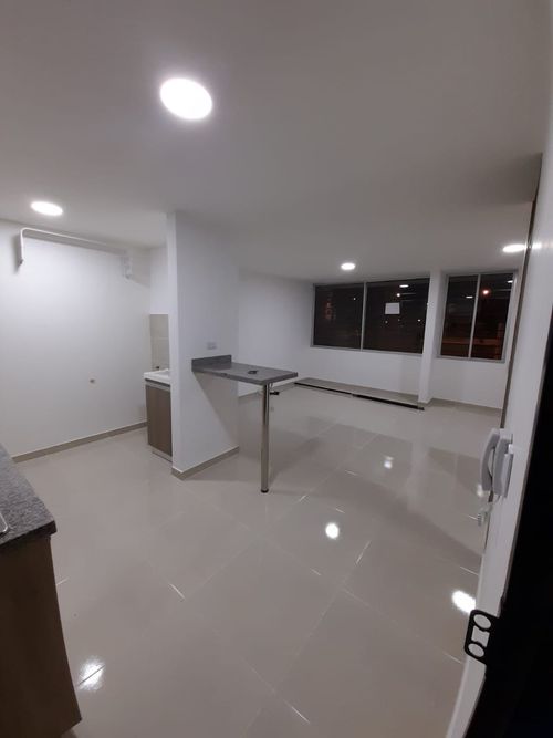 Edificio en venta en El Limonar, Cali, 1200 m² · foto 20 de 24