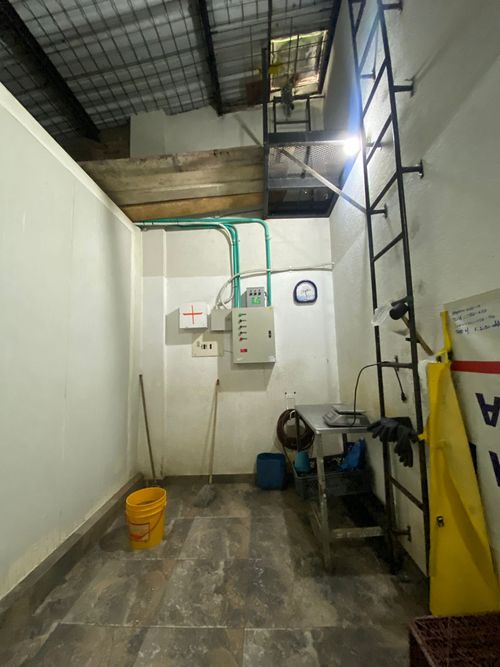 Bodega en venta en Santa Elena, Cali, 350 m² · foto 4 de 12