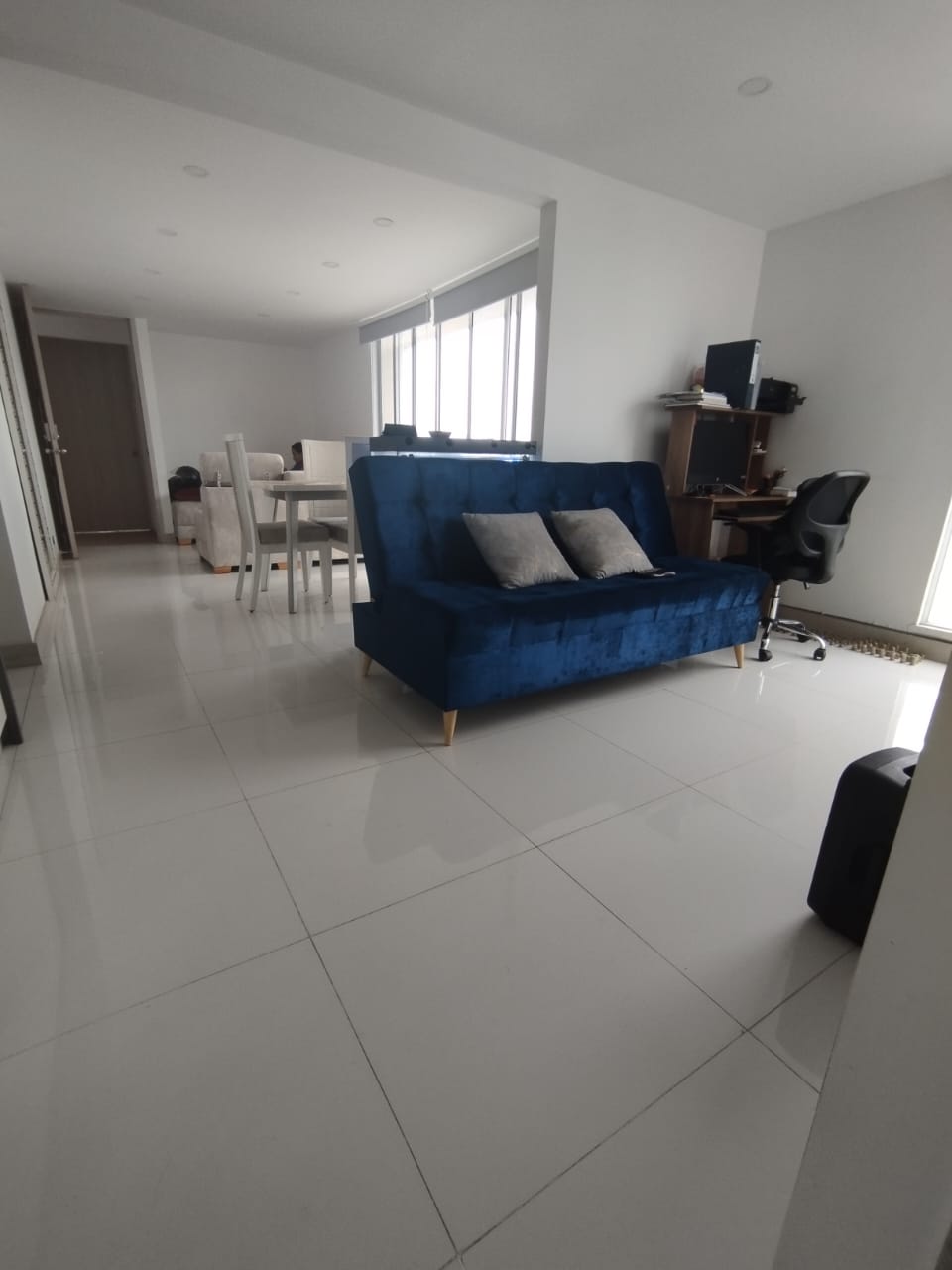 Apartamento en venta en Altos De Santa Elena, Cali · foto 2 de 23