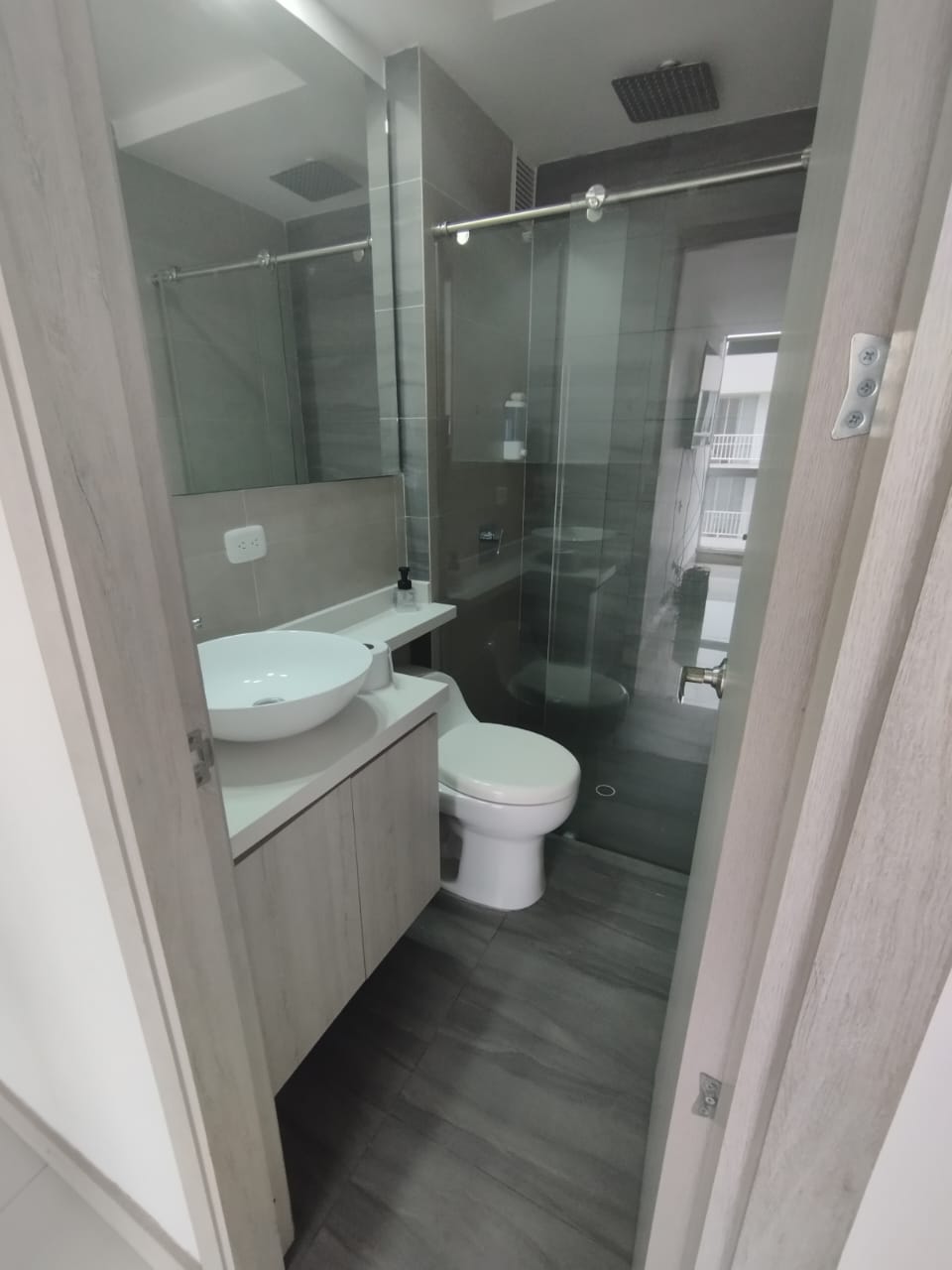 Apartamento en venta en Altos De Santa Elena, Cali · foto 3 de 23