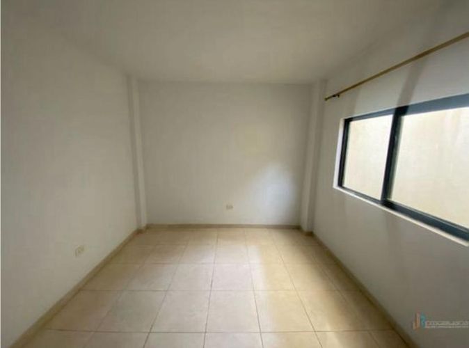 Casa de 5 alcobas en venta en Panamericano, Cali, 148 m² · foto 3 de 21