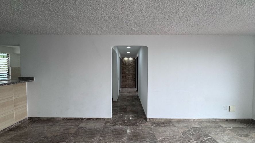 Apartamento de 3 alcobas en venta en Alamos, Cali, 80 m² · foto 2 de 21