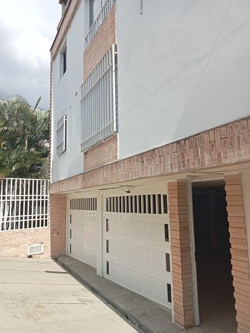 Edificio en venta en El Peñon, Cali, 832 m² · foto 3 de 23