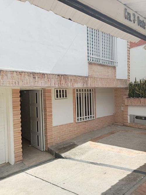 Edificio en venta en El Peñon, Cali, 832 m² · foto 20 de 23