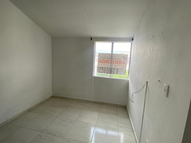 Apartamento de 3 alcobas en venta en Ciudad Melendez, Cali, 56 m² · foto 2 de 12