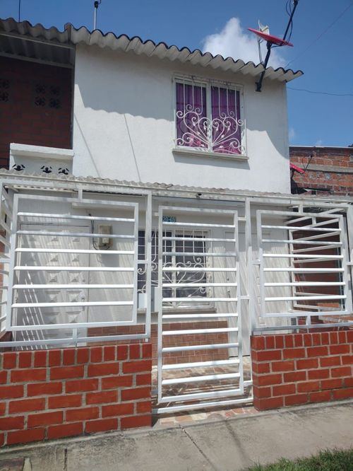 Casa de 4 alcobas en venta en Cd. Terranova, Jamundí, 90 m² · foto 2 de 24