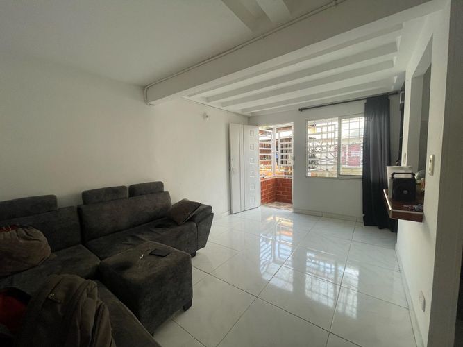 Casa de 4 alcobas en venta en Cd. Terranova, Jamundí, 90 m² · foto 12 de 24