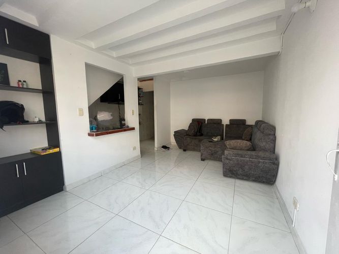 Casa de 4 alcobas en venta en Cd. Terranova, Jamundí, 90 m² · foto 17 de 24