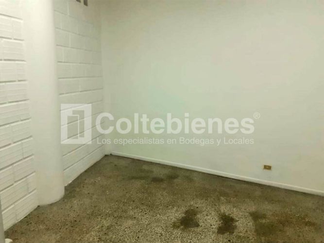 Bodega en arriendo en Zona Industrial No. 1, Itagüí, 241 m² · foto 11 de 24