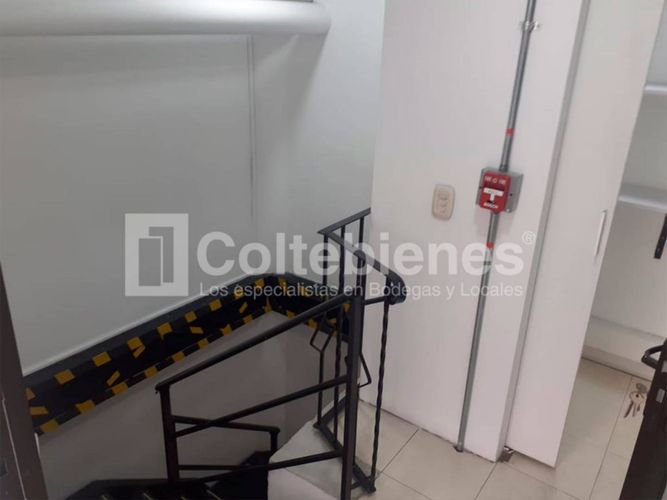 Bodega en arriendo en Zona Industrial No. 1, Itagüí, 241 m² · foto 19 de 24