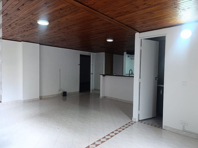 Apartamento de 2 alcobas en arriendo en Los Naranjos, Medellín, 75 m² · foto 5 de 15