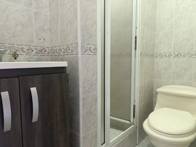 Apartamento de 2 alcobas en arriendo en Los Naranjos, Medellín, 75 m² · foto 15 de 15