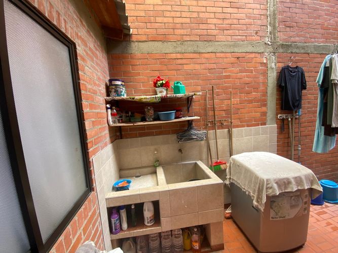 Casa de 5 alcobas en venta en Prados Del Limonar, Cali, 350 m² · foto 9 de 20