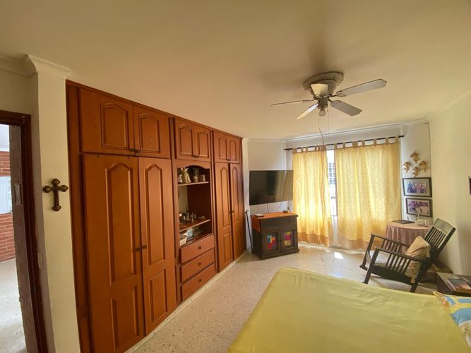 Casa de 5 alcobas en venta en Prados Del Limonar, Cali, 350 m² · foto 18 de 20