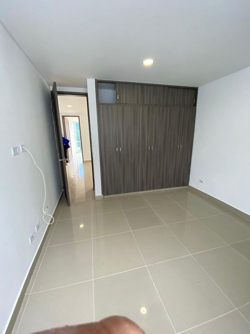 Casa de 5 alcobas en venta en Las Mercedes, Jamundí, 300 m² · foto 3 de 24