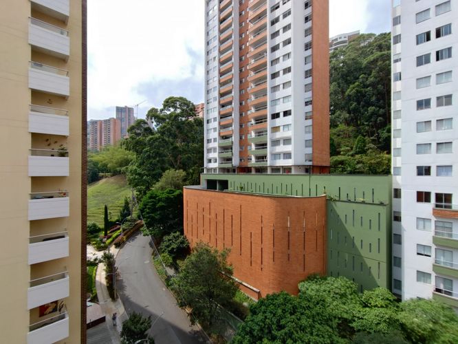 Apartamento de 2 alcobas en venta en Aves Maria, Sabaneta, 90 m² · foto 6 de 24