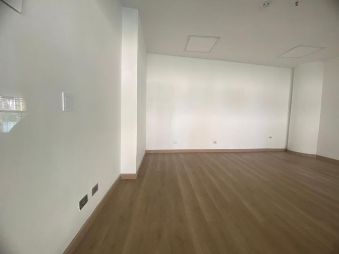 Local en arriendo en Cumbres, Envigado, 30 m² · foto 3 de 5