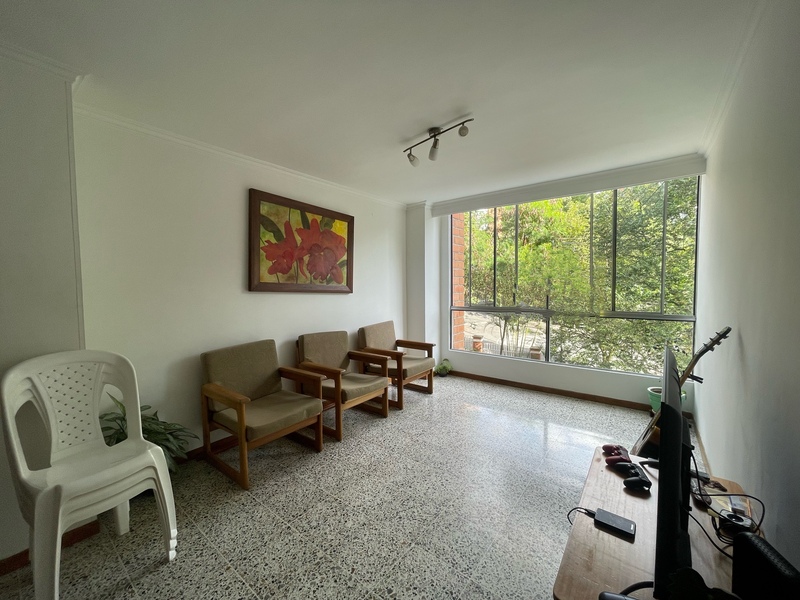 Apartamento en venta en El Poblado, Medellín · foto 2 de 10