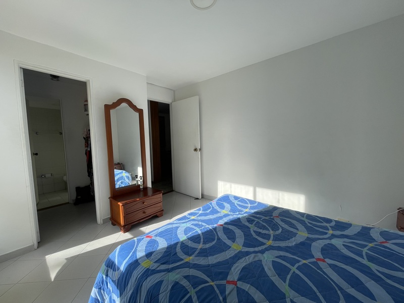 Apartamento en venta en El Poblado, Medellín · foto 8 de 10