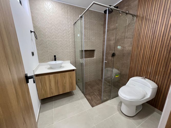 Casa de 4 alcobas en venta en El Diamante, Medellín, 240 m² · foto 7 de 12