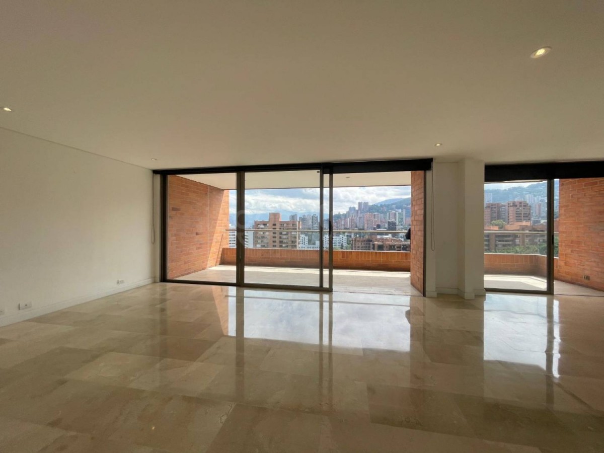 Apartamento en venta en El Poblado, Medellín 5
