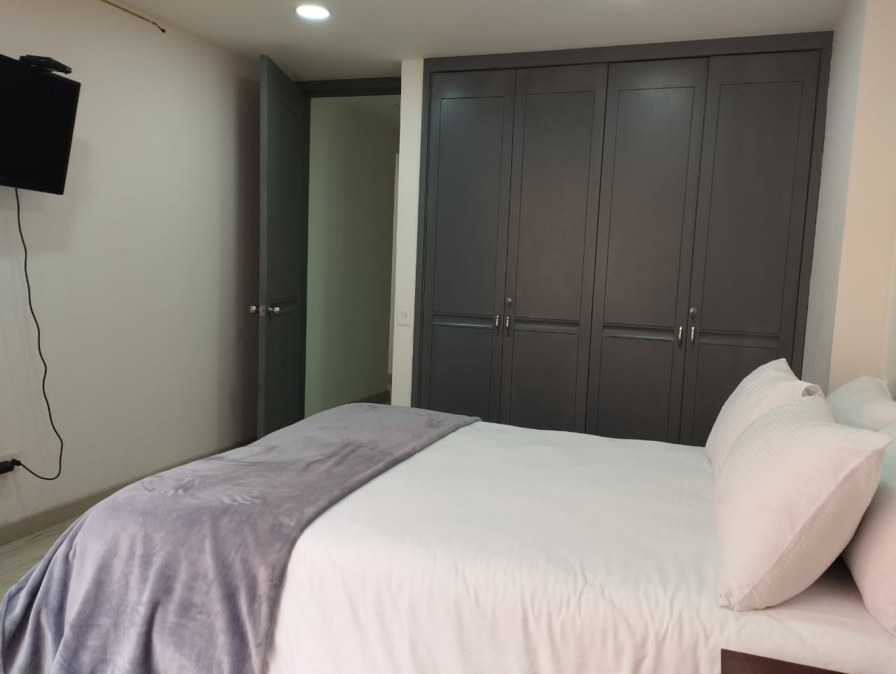Apartamento en venta en Santa Barbara Central, Bogotá · foto 8 de 13