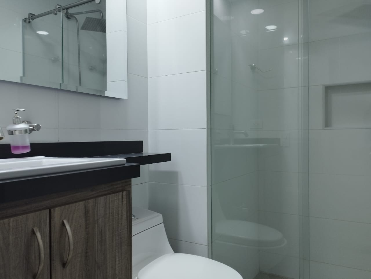 Apartamento en venta en Santa Barbara Central, Bogotá · foto 12 de 13