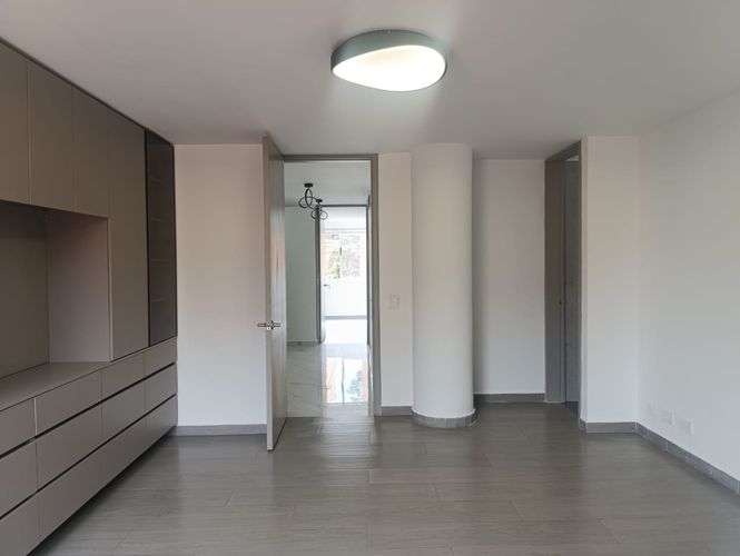 Apartamento de 3 alcobas en arriendo en El Poblado, Medellín, 150 m² · foto 10 de 20