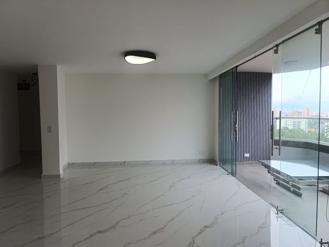 Apartamento de 3 alcobas en arriendo en El Poblado, Medellín, 150 m² · foto 2 de 20