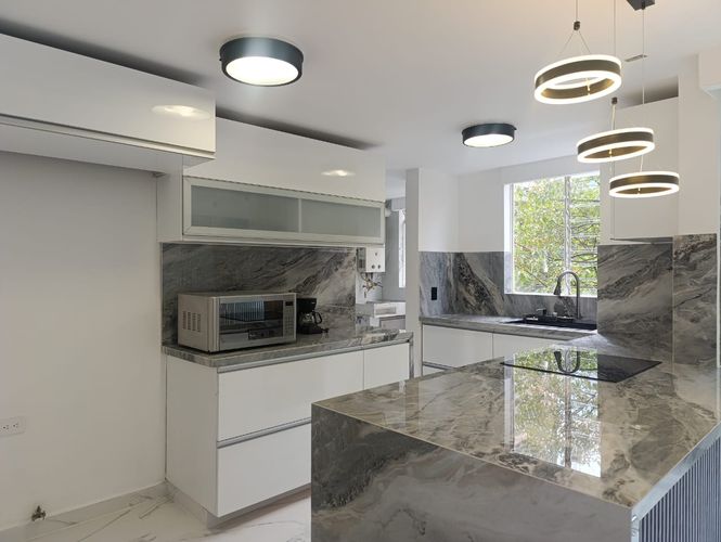 Apartamento de 3 alcobas en arriendo en El Poblado, Medellín, 150 m² · foto 7 de 20