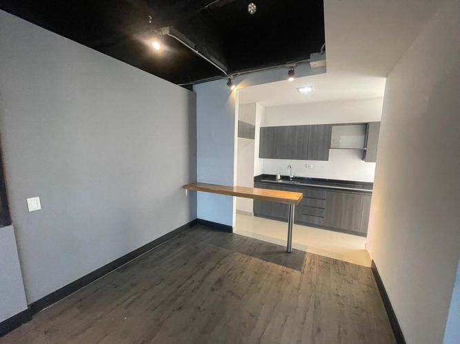 Oficina en arriendo en Las Lomas No.2, Medellín, 250 m² · foto 7 de 18