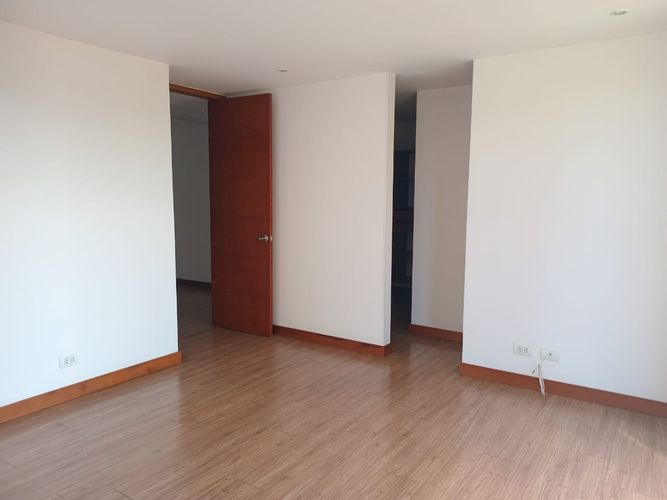 Apartamento de 2 alcobas en arriendo en El Poblado, Medellín, 175 m² · foto 9 de 20