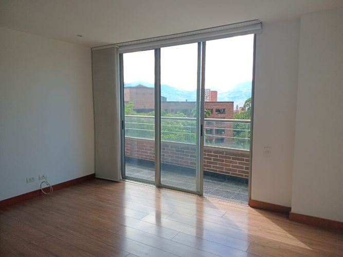 Apartamento de 2 alcobas en arriendo en El Poblado, Medellín, 175 m² · foto 11 de 20