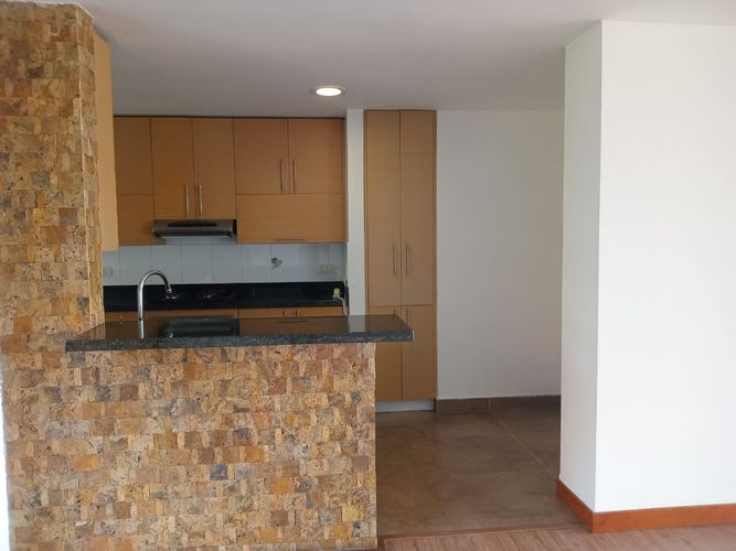 Apartamento de 2 alcobas en arriendo en El Poblado, Medellín, 175 m² · foto 6 de 20