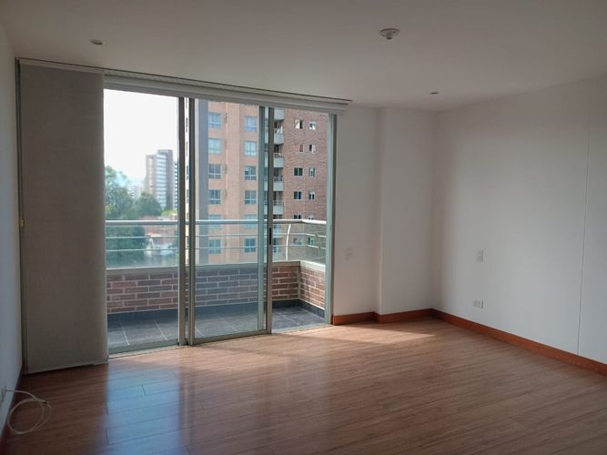 Apartamento de 2 alcobas en arriendo en El Poblado, Medellín, 175 m² · foto 10 de 20