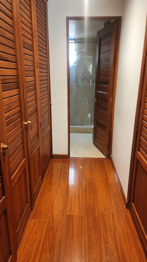 Apartamento de 4 alcobas en venta en Santa Ana, Bogotá, 131 m² · foto 3 de 10