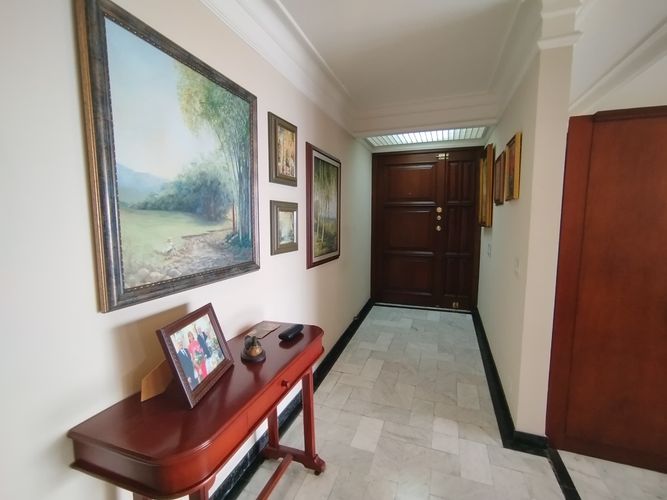 Apartamento de 3 alcobas en venta en Santa Monica, Cali, 232 m² · foto 4 de 24