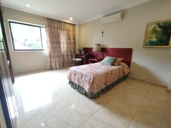 Apartamento de 3 alcobas en venta en Santa Monica, Cali, 232 m² · foto 22 de 24
