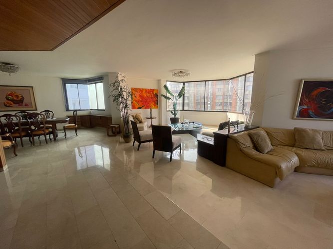 Apartamento de 3 alcobas en venta en Altos Del Prado, Barranquilla, 345 m² · foto 2 de 24