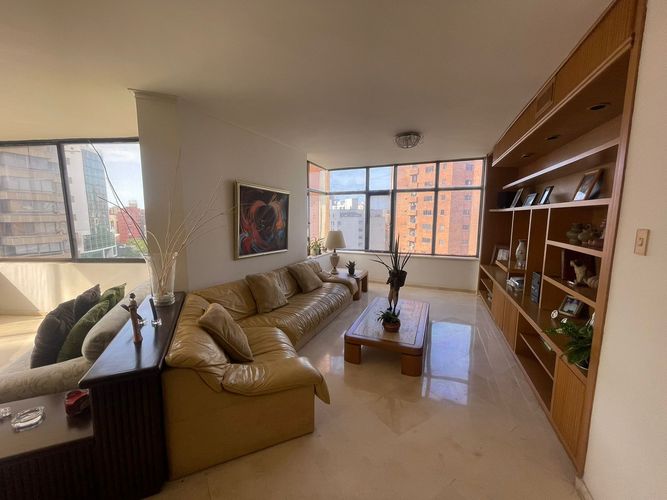 Apartamento de 3 alcobas en venta en Altos Del Prado, Barranquilla, 345 m² · foto 3 de 24