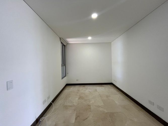 Apartamento de 3 alcobas en arriendo en El Poblado, Medellín, 125 m² · foto 10 de 19