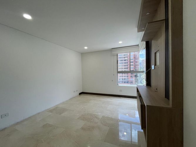 Apartamento de 3 alcobas en arriendo en El Poblado, Medellín, 125 m² · foto 14 de 19