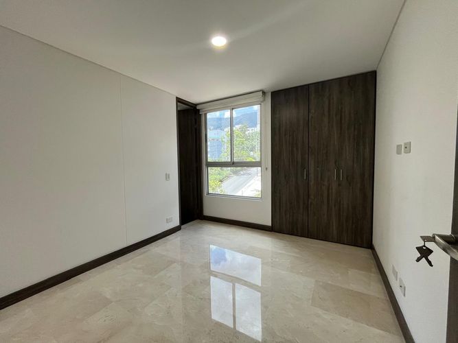 Apartamento de 3 alcobas en arriendo en El Poblado, Medellín, 125 m² · foto 12 de 19