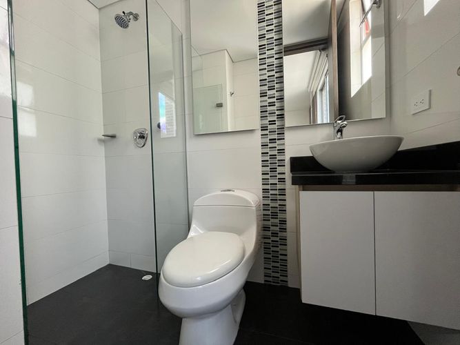 Apartamento de 3 alcobas en arriendo en El Poblado, Medellín, 125 m² · foto 16 de 19