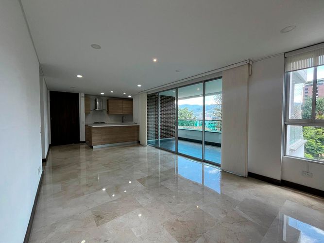 Apartamento de 3 alcobas en arriendo en El Poblado, Medellín, 125 m² · foto 2 de 19