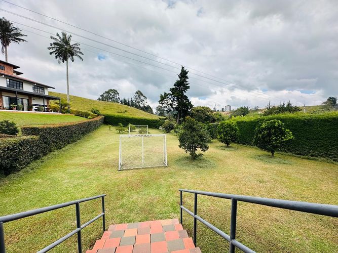 Casa de 6 alcobas en venta en El Carmen De Viboral, El Carmen de Viboral, 450 m² · foto 21 de 22