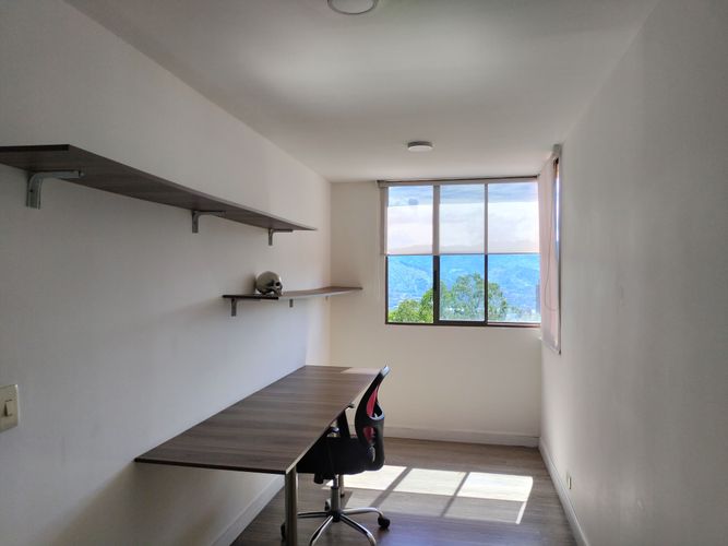 Apartamento de 2 alcobas en arriendo en El Poblado, Medellín, 80 m² · foto 7 de 17