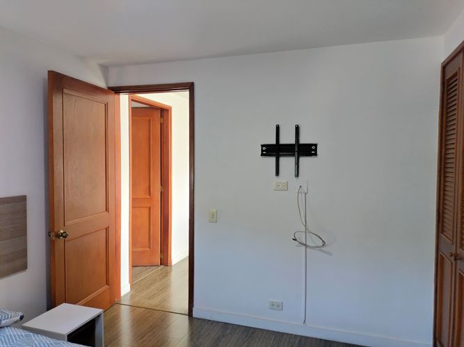 Apartamento de 2 alcobas en arriendo en El Poblado, Medellín, 80 m² · foto 8 de 17